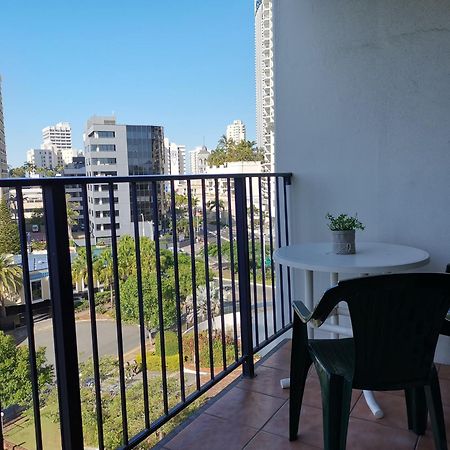 Condor Apartments By Gold Coast Premium Bagian luar foto