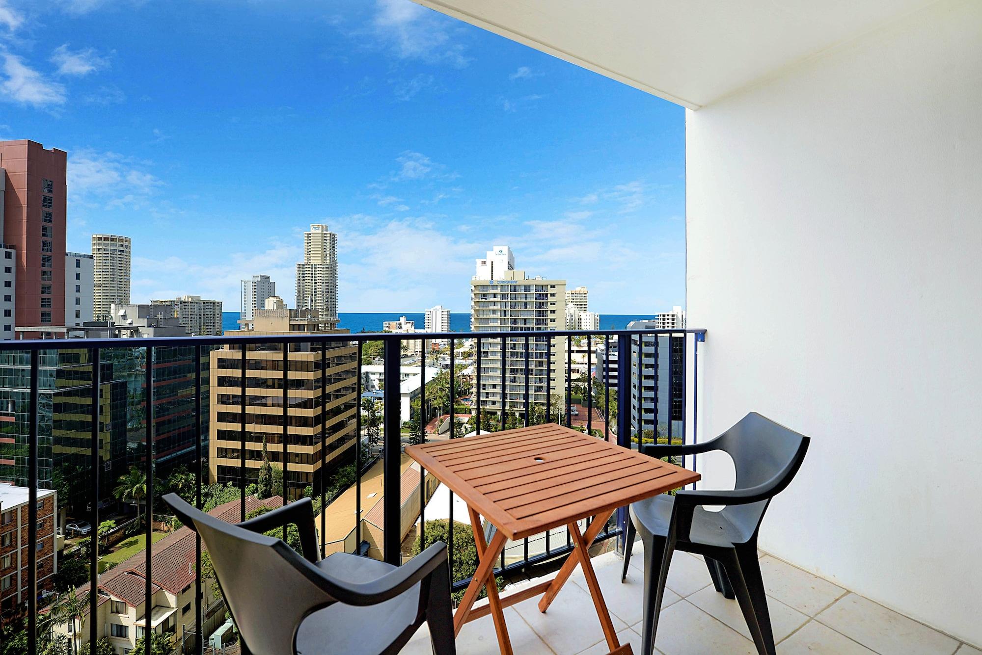 Condor Apartments By Gold Coast Premium Bagian luar foto
